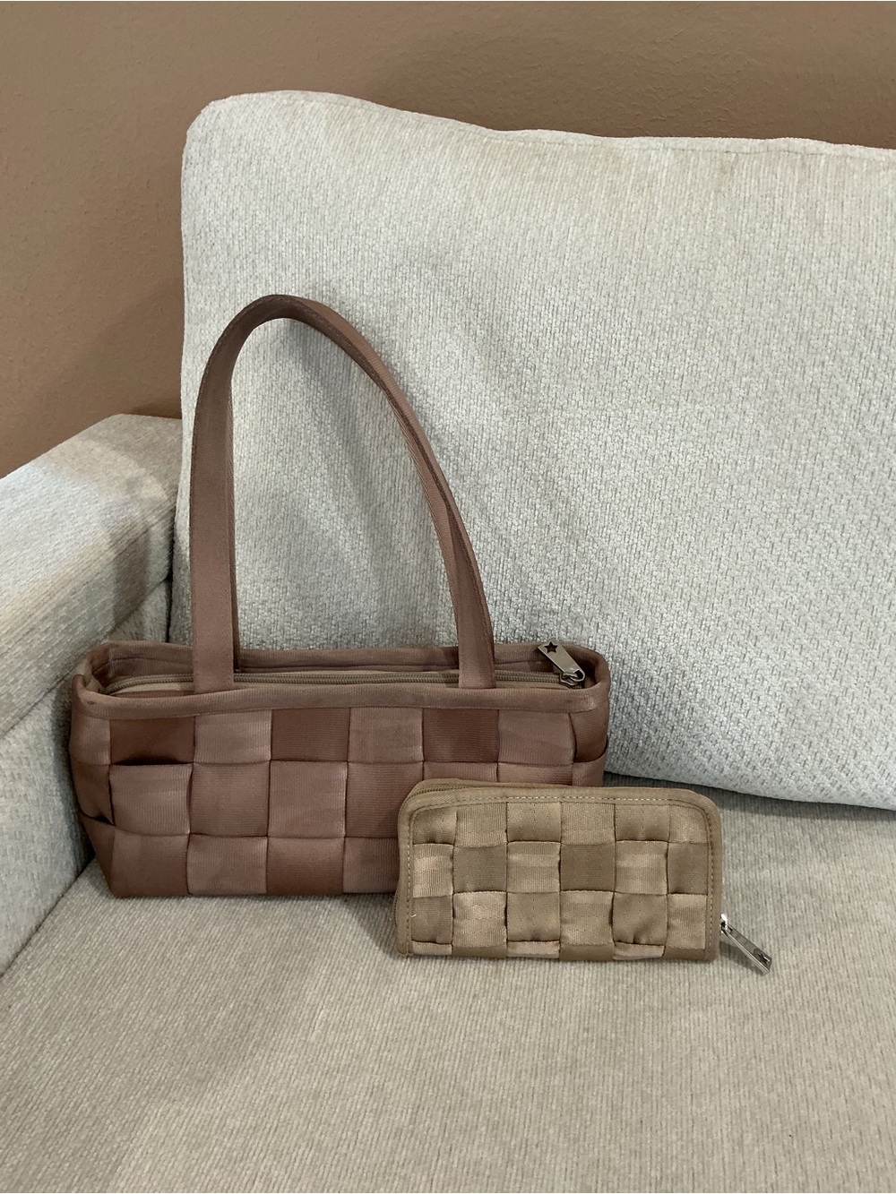 Harvey’s Seatbelt Satchel Rose & Champagne Wallet - Coordinated Set